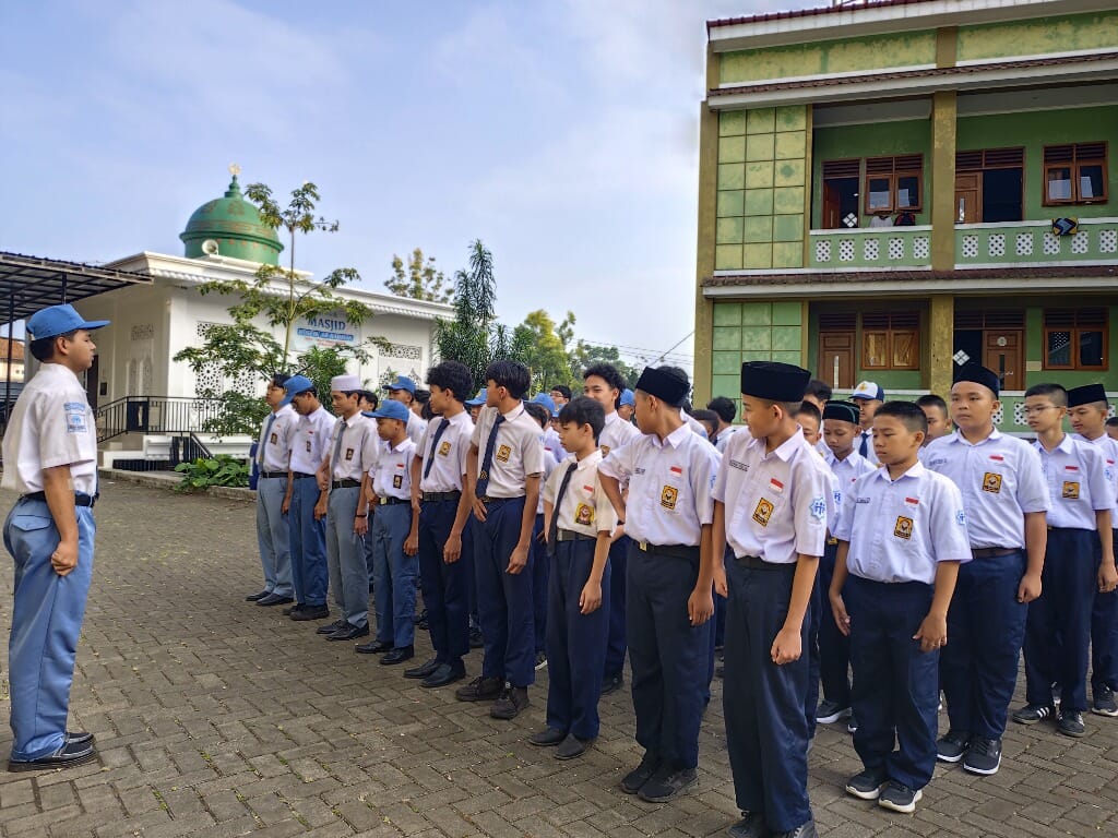 Foto dokumentasi kebersamaan di sekolah